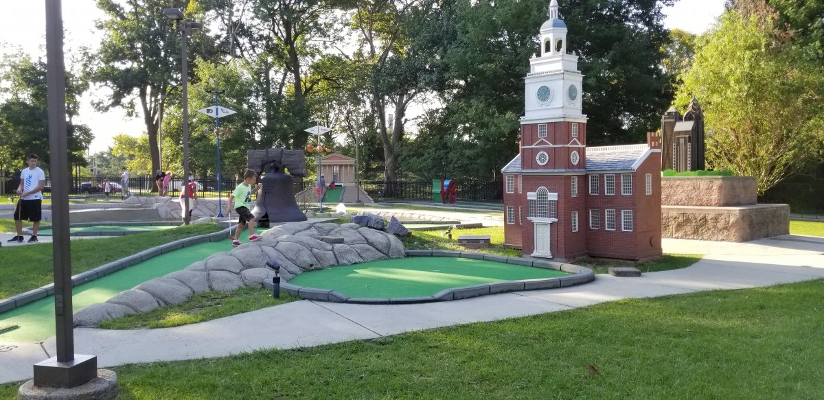 Play Mini Golf At Franklin Square